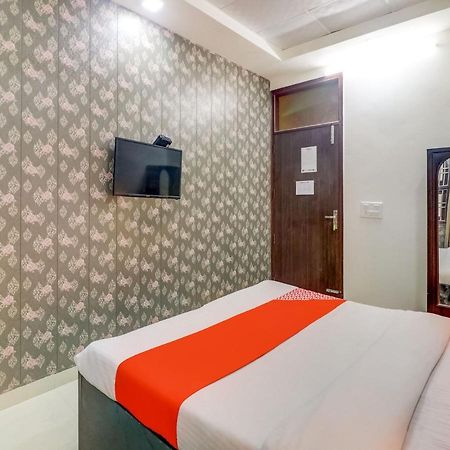 Oyo 74060 Taj Residency Hotel New Delhi Eksteriør billede